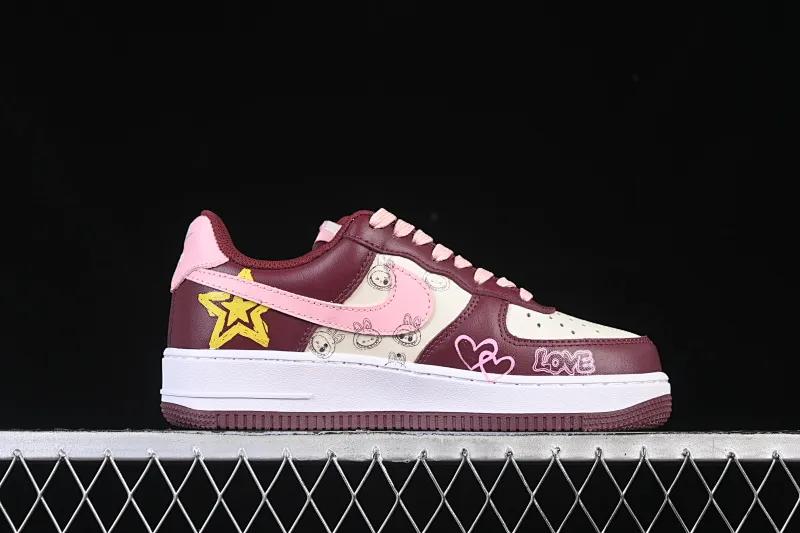All categories Nk Air Force 1 Air Force series Nk Air Force 1 Low Air Force low-top Nike Air Force 1'07 Low "Berry Red" Hand-painted graffiti Berry red comics Air Force 1 low-top casual sports sneakers FD9925-611